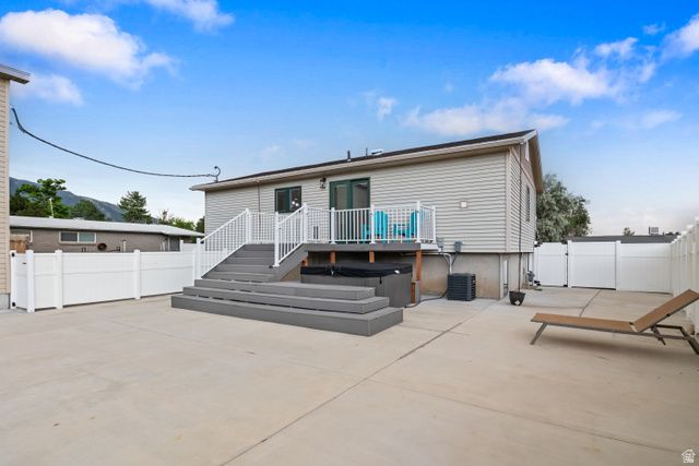 1027 E SERPENTINE WAY, White City, UT 84094