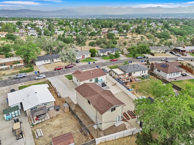 1027 E SERPENTINE WAY, White City, UT 84094