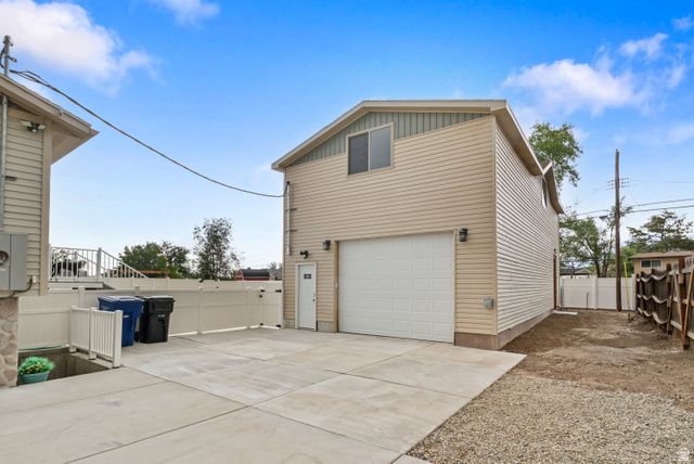 1027 E SERPENTINE WAY, White City, UT 84094