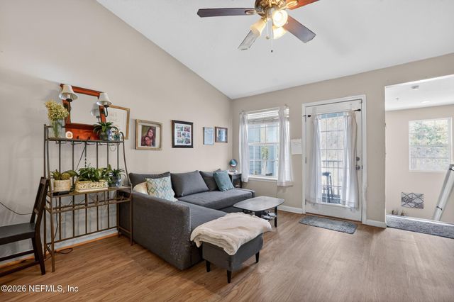 575 OAKLEAF PLANTATION Parkway 714, Orange Park, FL 32065