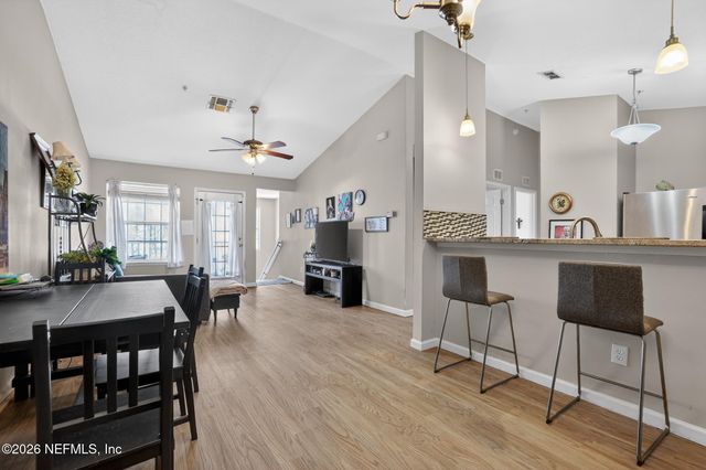 575 OAKLEAF PLANTATION Parkway 714, Orange Park, FL 32065