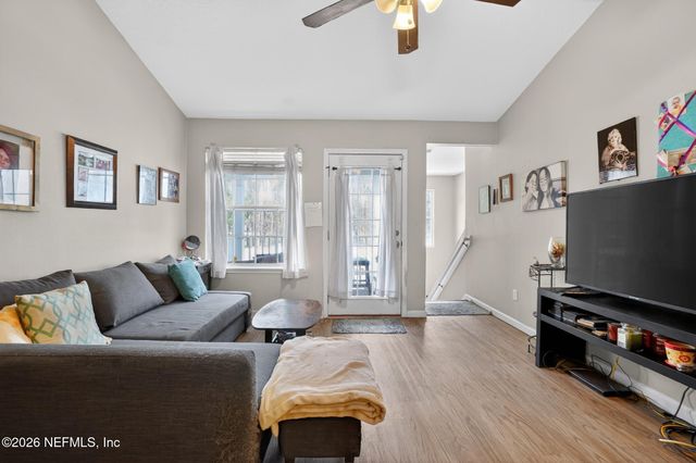 575 OAKLEAF PLANTATION Parkway 714, Orange Park, FL 32065