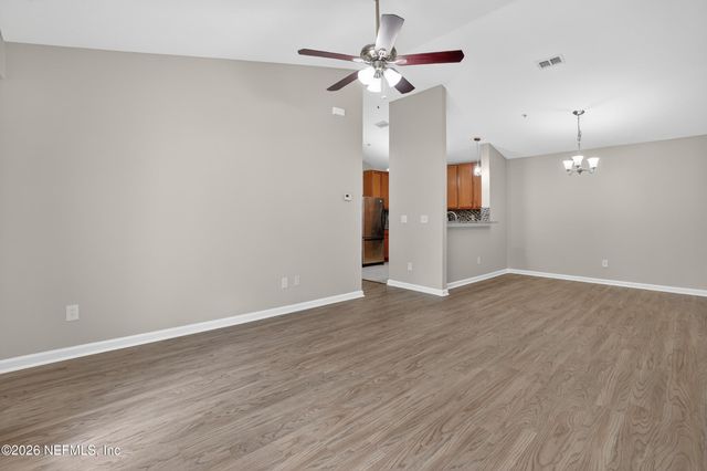 575 OAKLEAF PLANTATION Parkway 714, Orange Park, FL 32065