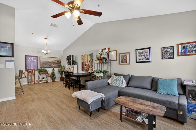 575 OAKLEAF PLANTATION Parkway 714, Orange Park, FL 32065