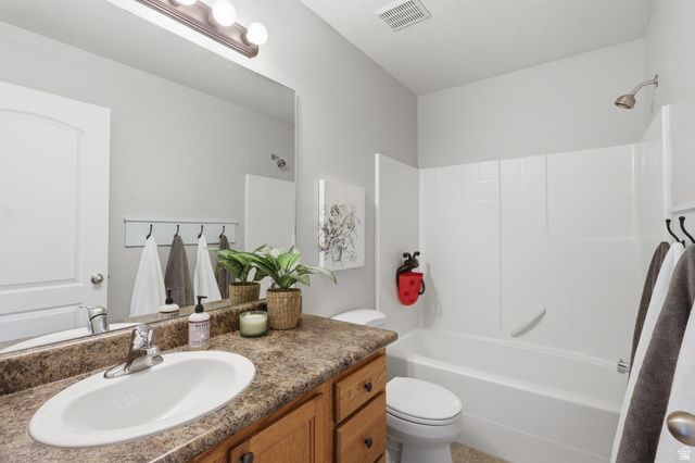 227 E SUNSHINE DR, Saratoga Springs, UT 84045