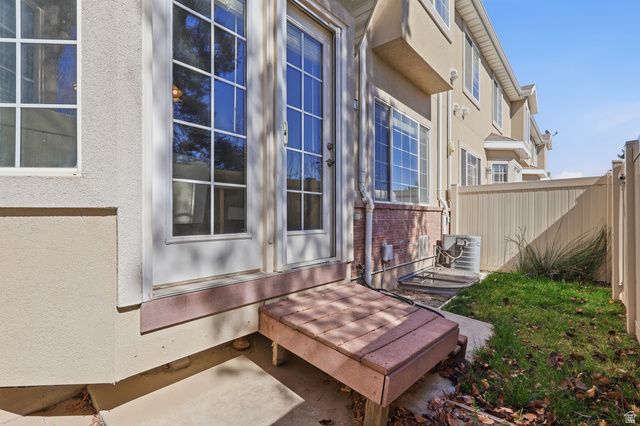 227 E SUNSHINE DR, Saratoga Springs, UT 84045