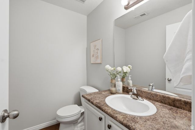 227 E SUNSHINE DR, Saratoga Springs, UT 84045