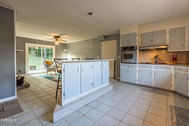 344 Kilgore Drive, Bristol, VA 24201
