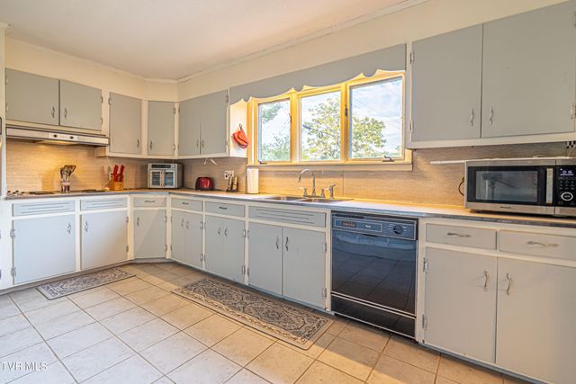 344 Kilgore Drive, Bristol, VA 24201