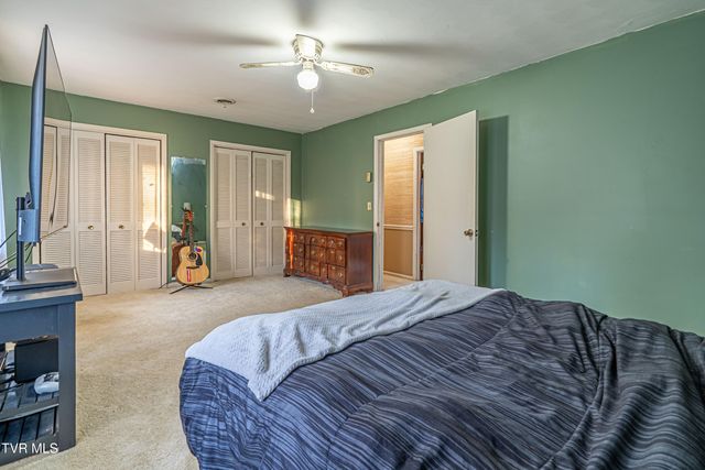 344 Kilgore Drive, Bristol, VA 24201