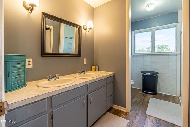344 Kilgore Drive, Bristol, VA 24201