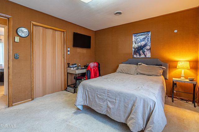 344 Kilgore Drive, Bristol, VA 24201