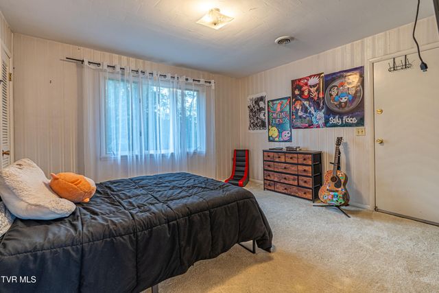344 Kilgore Drive, Bristol, VA 24201
