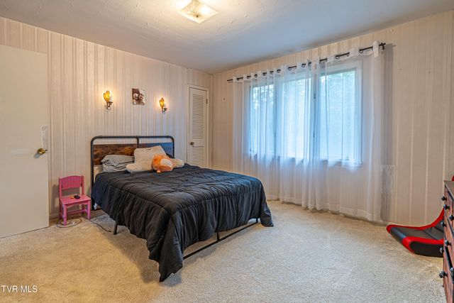 344 Kilgore Drive, Bristol, VA 24201