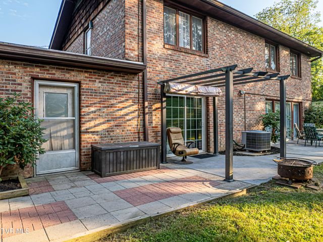 344 Kilgore Drive, Bristol, VA 24201