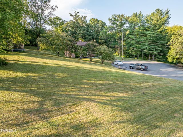 344 Kilgore Drive, Bristol, VA 24201