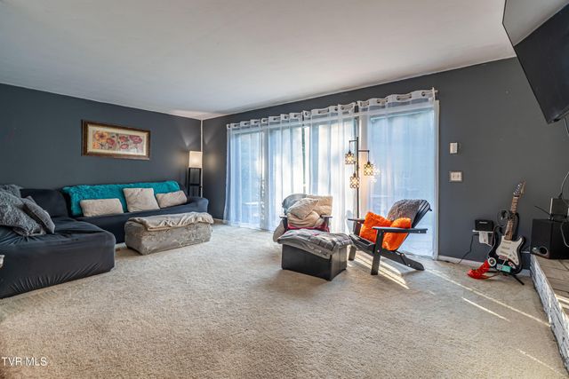 344 Kilgore Drive, Bristol, VA 24201