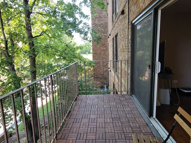 425 Walnut Creek Lane 1305, Lisle, IL 60532
