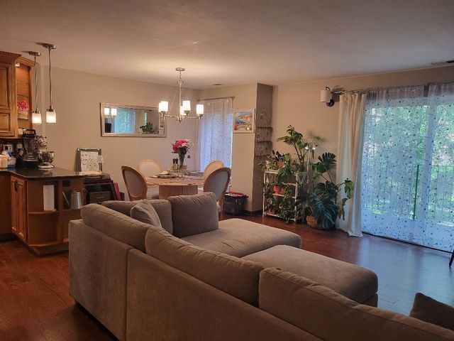 425 Walnut Creek Lane 1305, Lisle, IL 60532