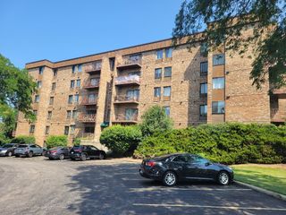 425 Walnut Creek Lane 1305, Lisle, IL 60532