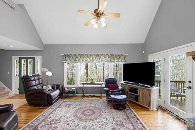 13705 Rosman Highway, Lake Toxaway, NC 28747
