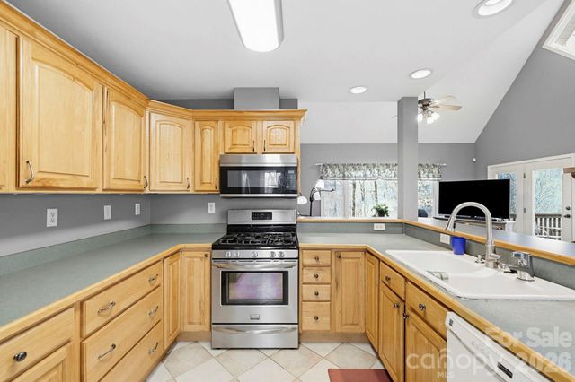13705 Rosman Highway, Lake Toxaway, NC 28747