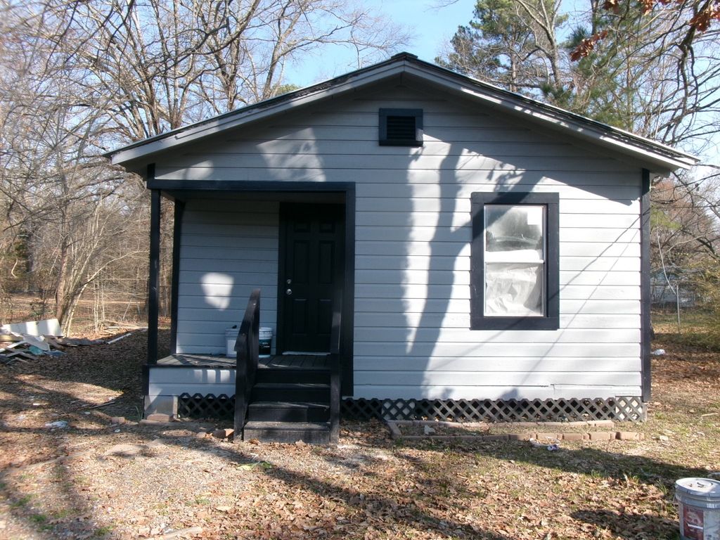 2116 Hawkins Street, Shreveport, LA 71107