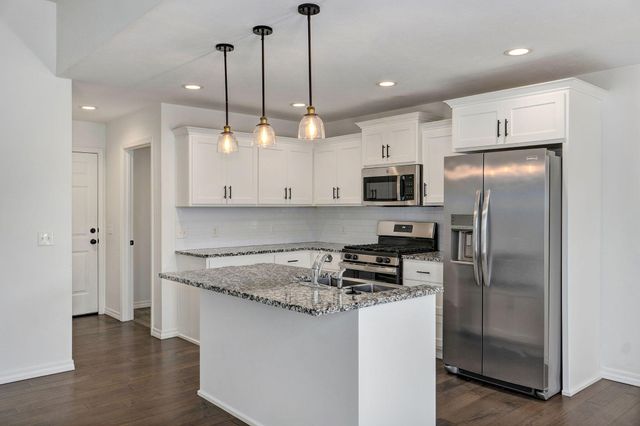 1003 S Meteor Avenue, Springfield, MO 65802