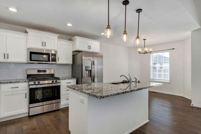 1003 S Meteor Avenue, Springfield, MO 65802