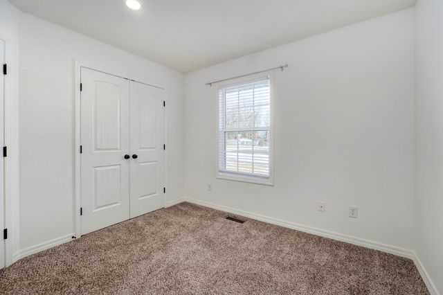 1003 S Meteor Avenue, Springfield, MO 65802