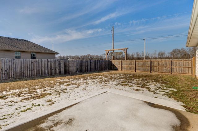 1003 S Meteor Avenue, Springfield, MO 65802