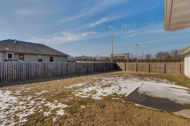 1003 S Meteor Avenue, Springfield, MO 65802