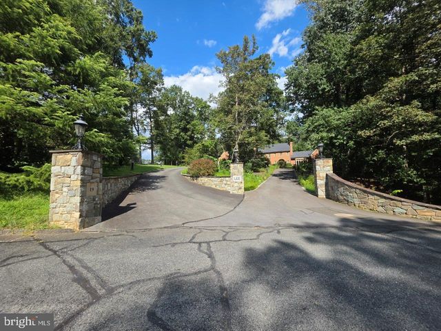 19 PINEY GLEN CT, Potomac, MD 20854