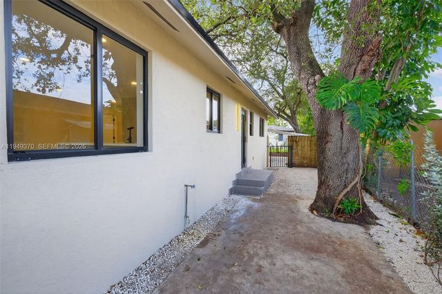 7700 NW 15th Ave, Miami, FL 33147