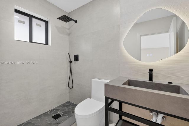 7700 NW 15th Ave, Miami, FL 33147