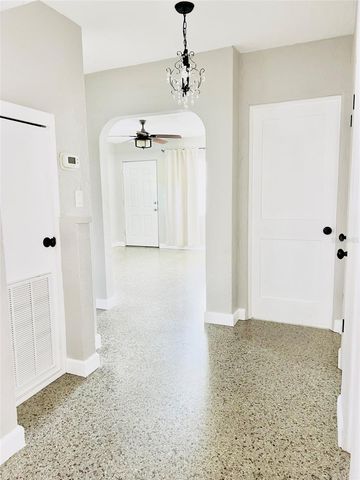 797 W HARBOR DRIVE S, St Petersburg, FL 33705