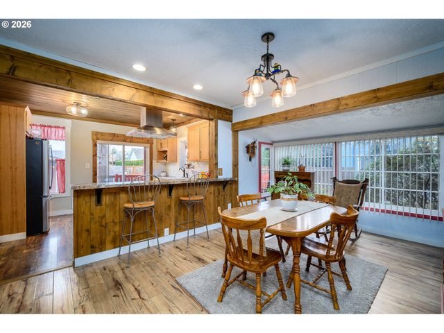 341 Nw 10TH St, Mc Minnville, OR 97128