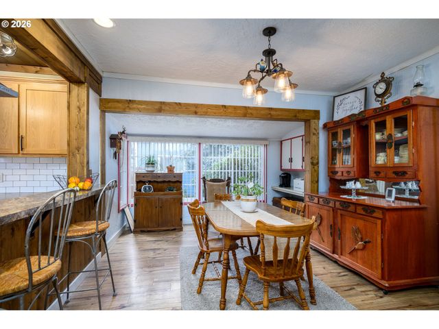341 Nw 10TH St, Mc Minnville, OR 97128