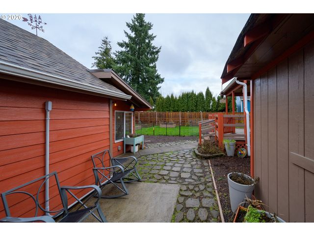 341 Nw 10TH St, Mc Minnville, OR 97128
