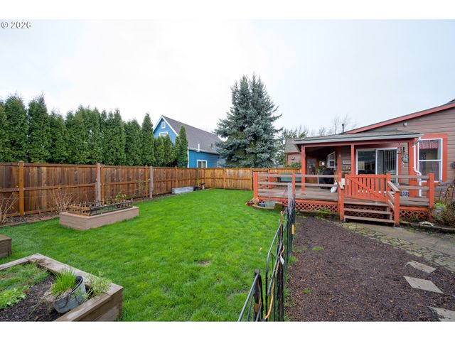 341 Nw 10TH St, Mc Minnville, OR 97128