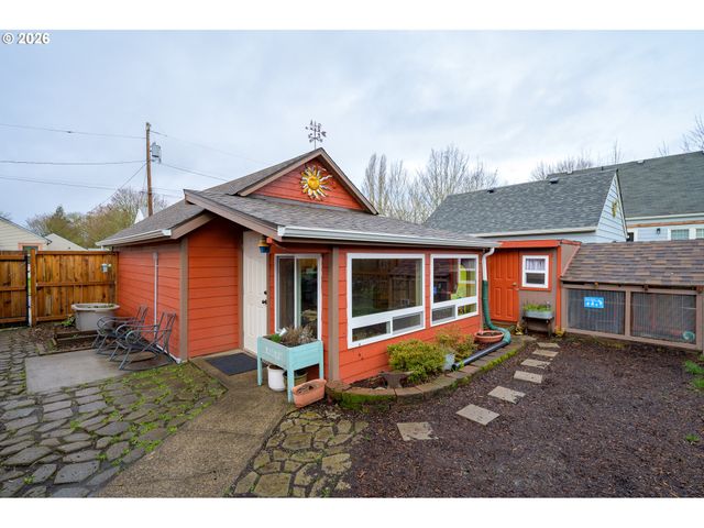 341 Nw 10TH St, Mc Minnville, OR 97128