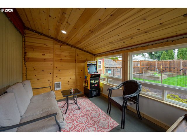 341 Nw 10TH St, Mc Minnville, OR 97128