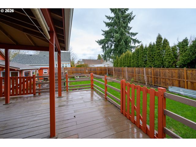 341 Nw 10TH St, Mc Minnville, OR 97128