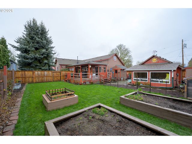 341 Nw 10TH St, Mc Minnville, OR 97128