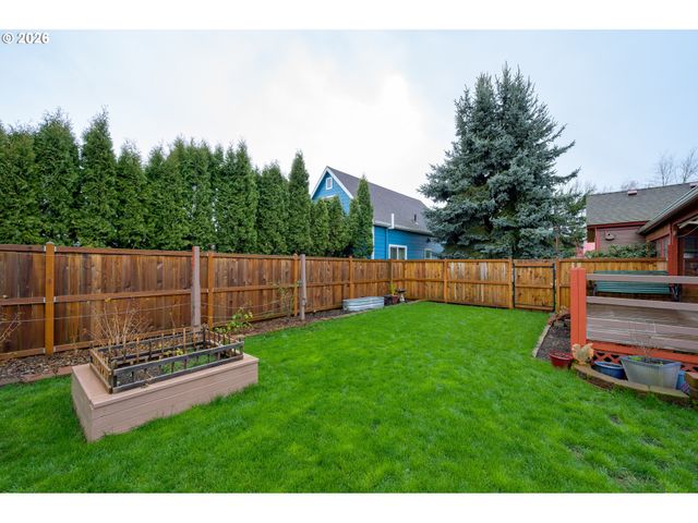 341 Nw 10TH St, Mc Minnville, OR 97128