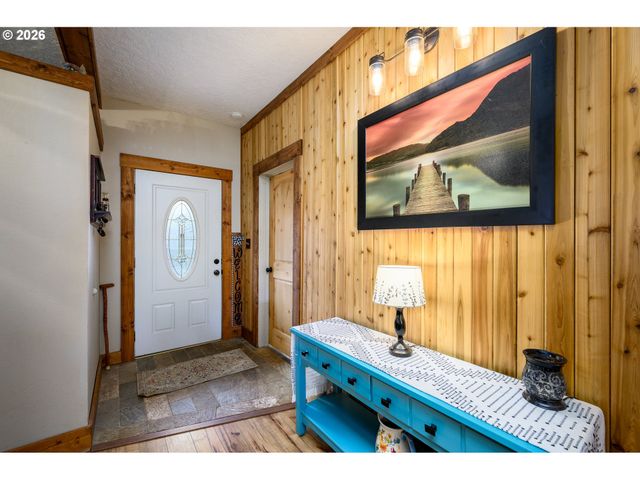 341 Nw 10TH St, Mc Minnville, OR 97128