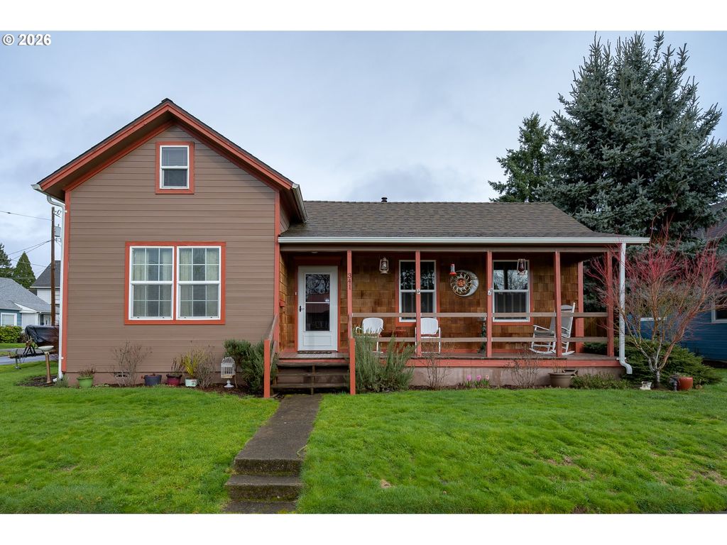 Image 1 of property listing at 341 Nw 10TH St, Mc Minnville, OR 97128