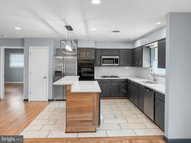 171 EUCLID AVE, Charles Town, WV 25414