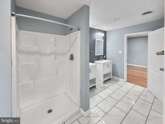 171 EUCLID AVE, Charles Town, WV 25414
