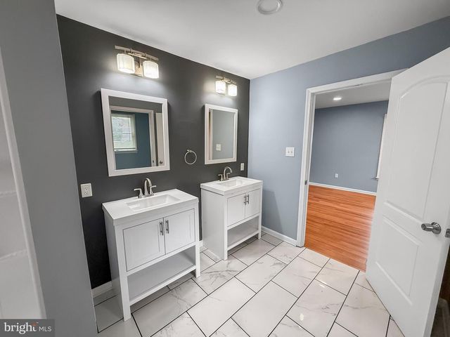 171 EUCLID AVE, Charles Town, WV 25414